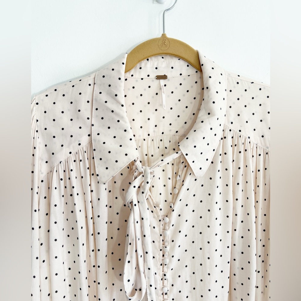 Free People Beige Pink Kennedy Button Down Polka Dot Bell Sleeve Blouse Size L - Picture 8 of 13